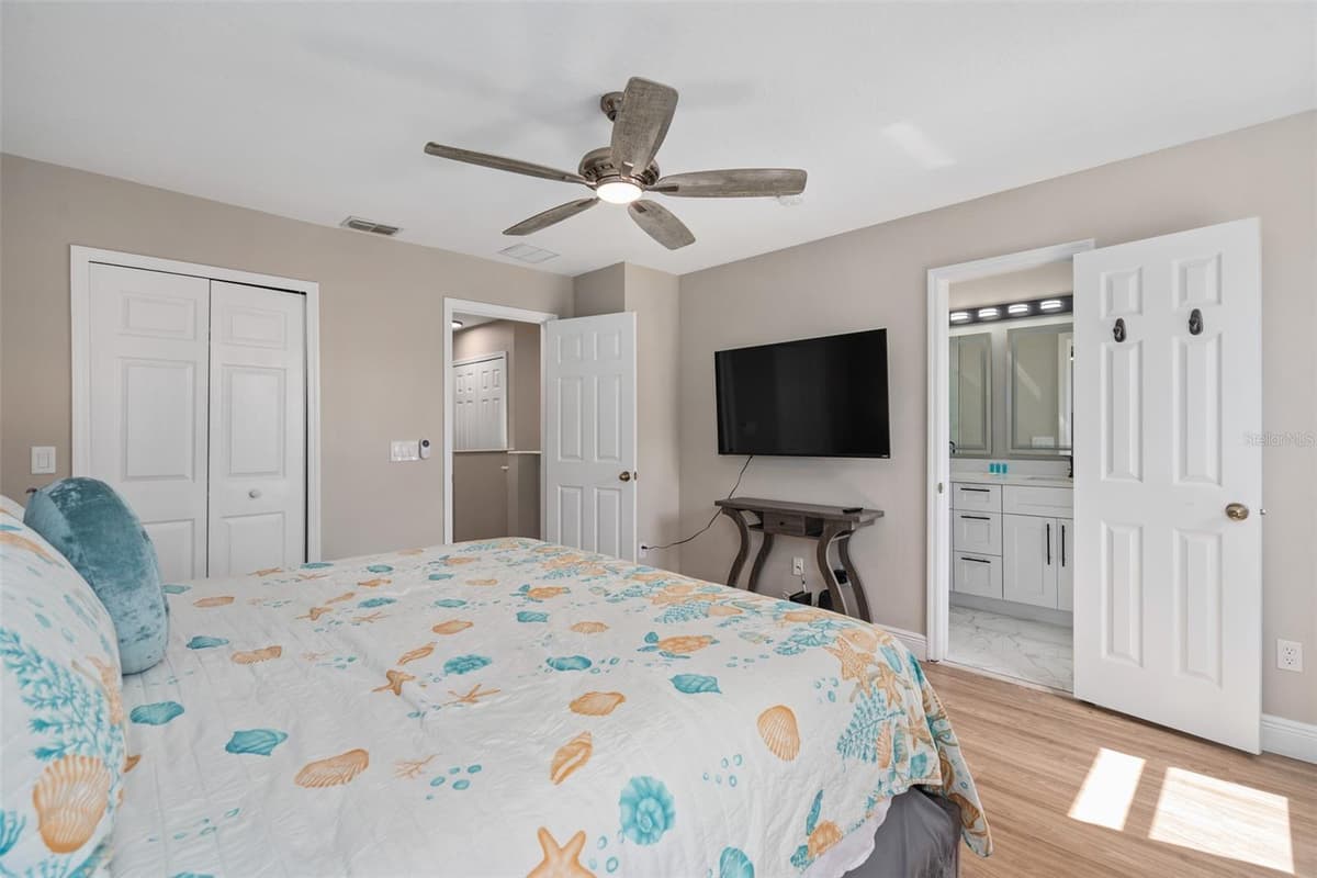 1204 S BEACH CIR — photo 18 of 27