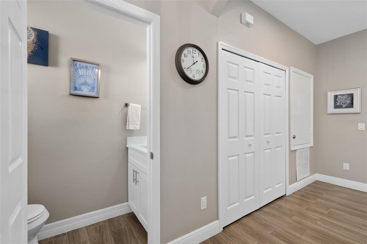 1204 S BEACH CIR — photo 15 of 27