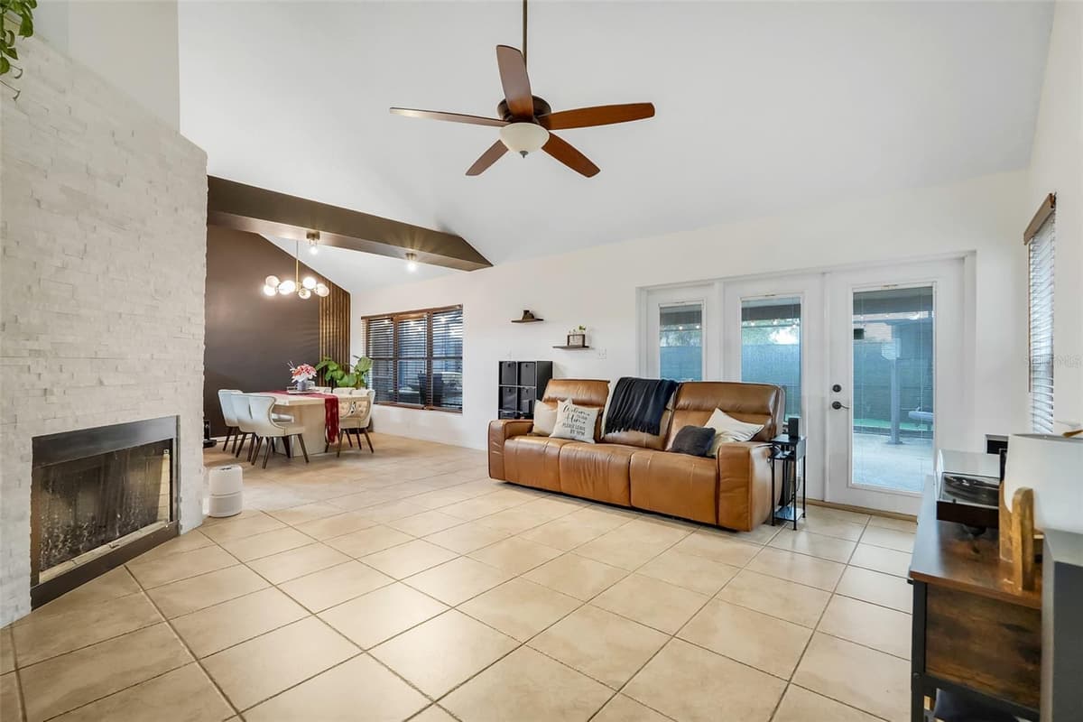 3569 SAINT LUCIE DRIVE — photo 8 of 48