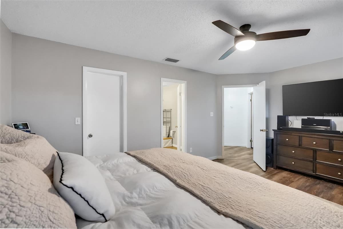 3569 SAINT LUCIE DRIVE — photo 25 of 48