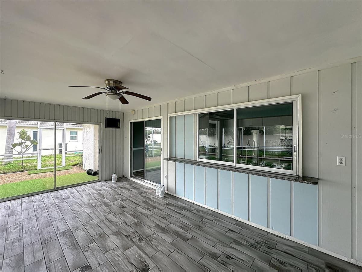 1093 CYPRESS POINT DRIVE — photo 28 of 33