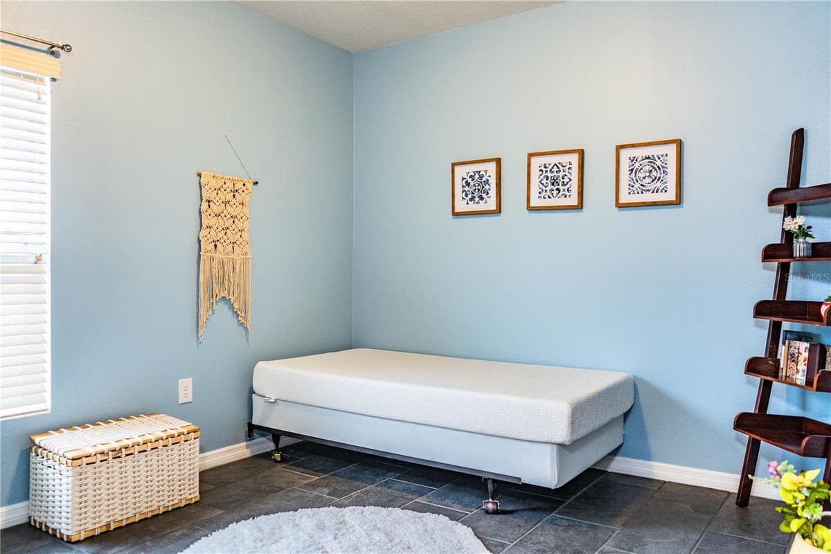 256 OLEANDER STREET — photo 25 of 70