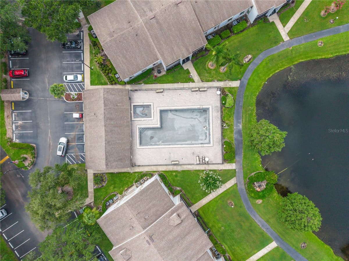 8201 SUN SPRING CIRCLE — photo 45 of 48