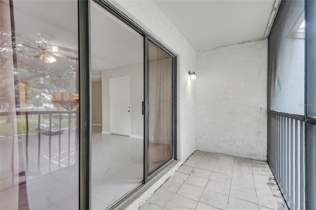 8201 SUN SPRING CIRCLE — photo 20 of 48