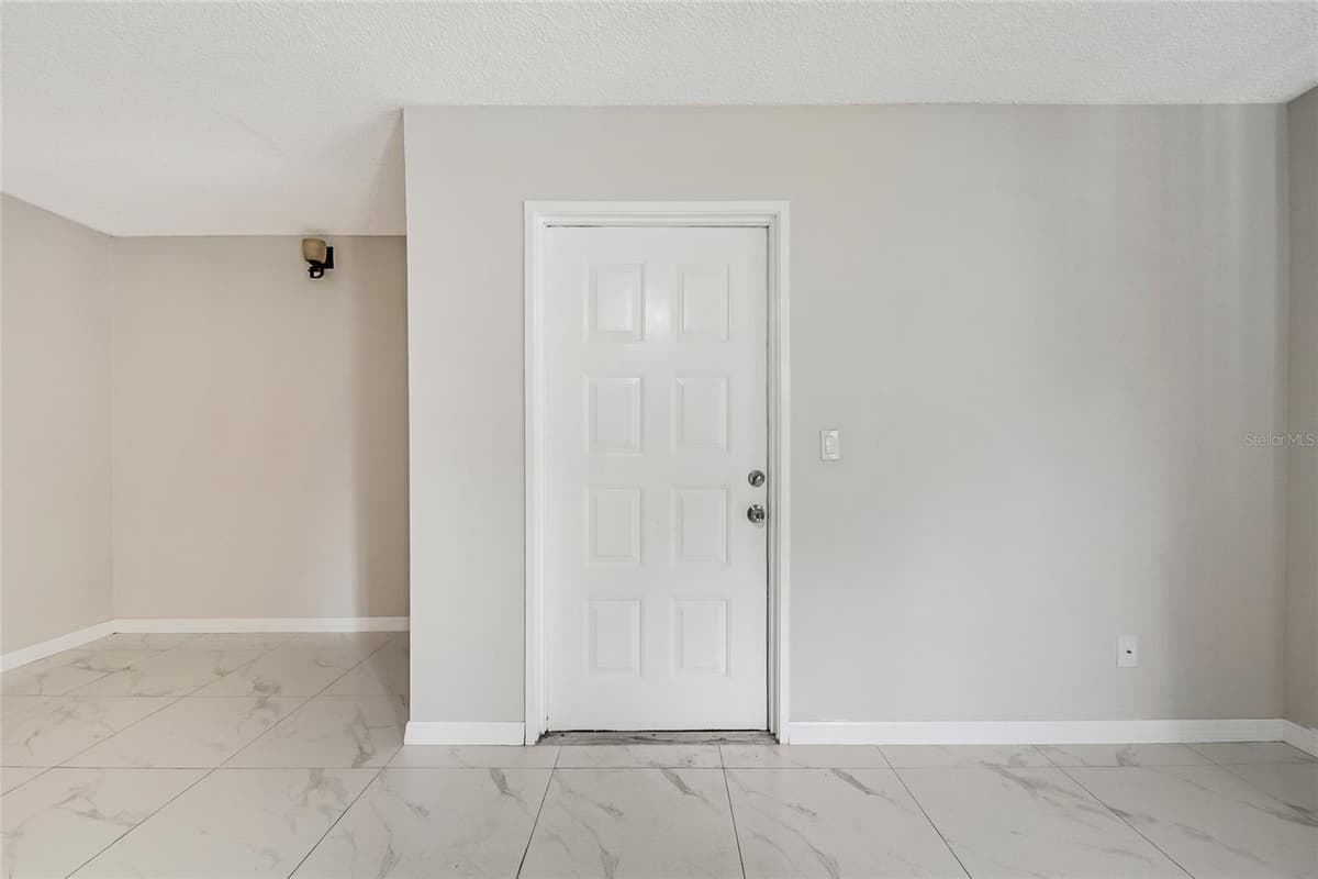 8201 SUN SPRING CIRCLE — photo 4 of 48