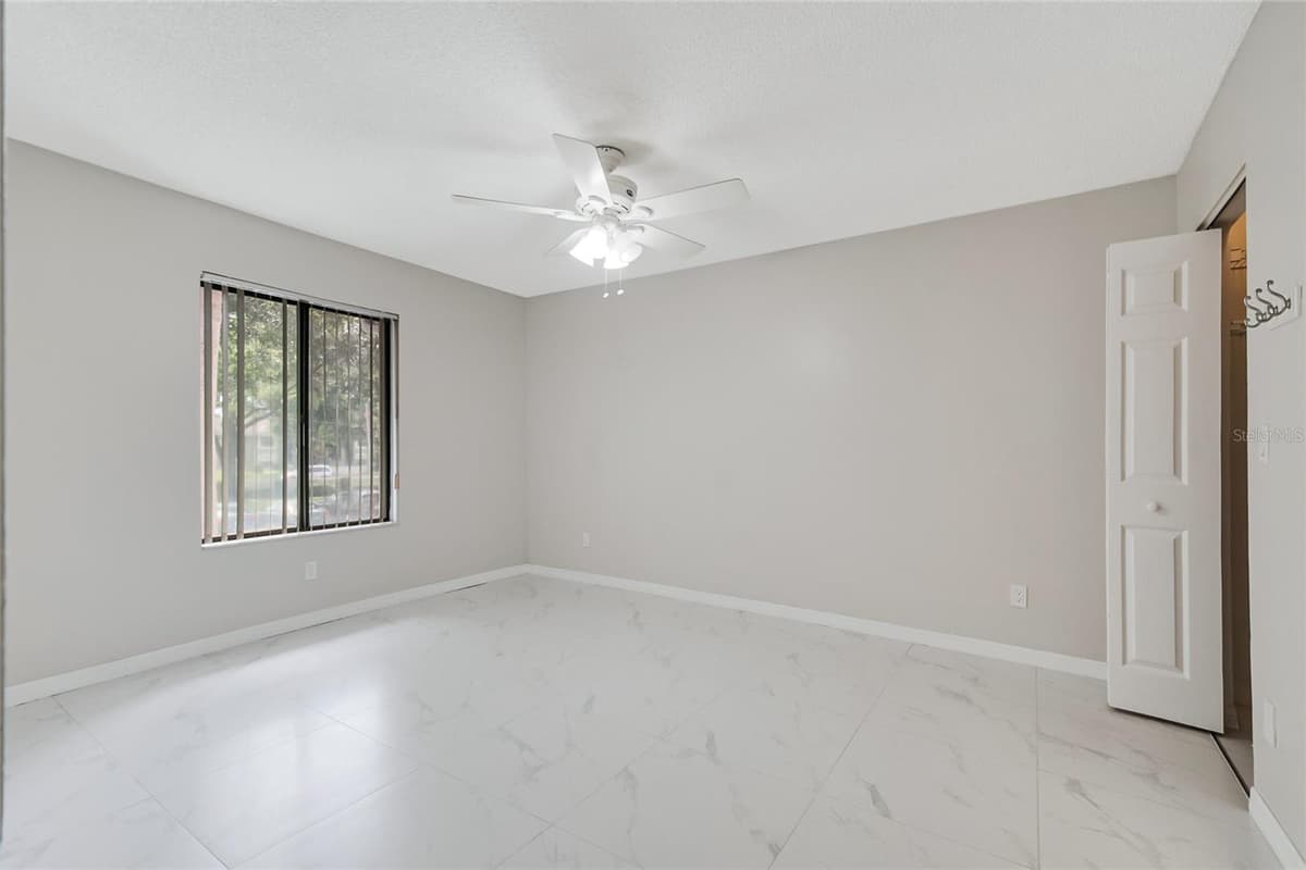 8201 SUN SPRING CIRCLE — photo 30 of 48
