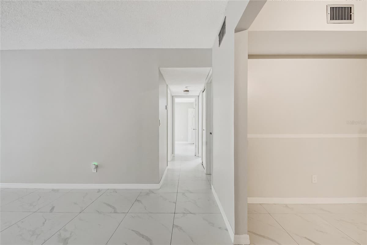 8201 SUN SPRING CIRCLE — photo 22 of 48
