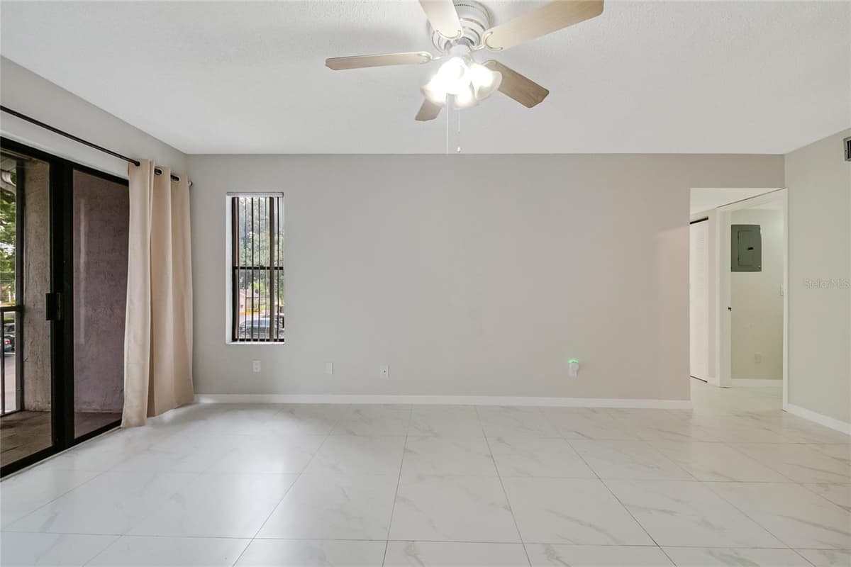 8201 SUN SPRING CIRCLE — photo 5 of 48