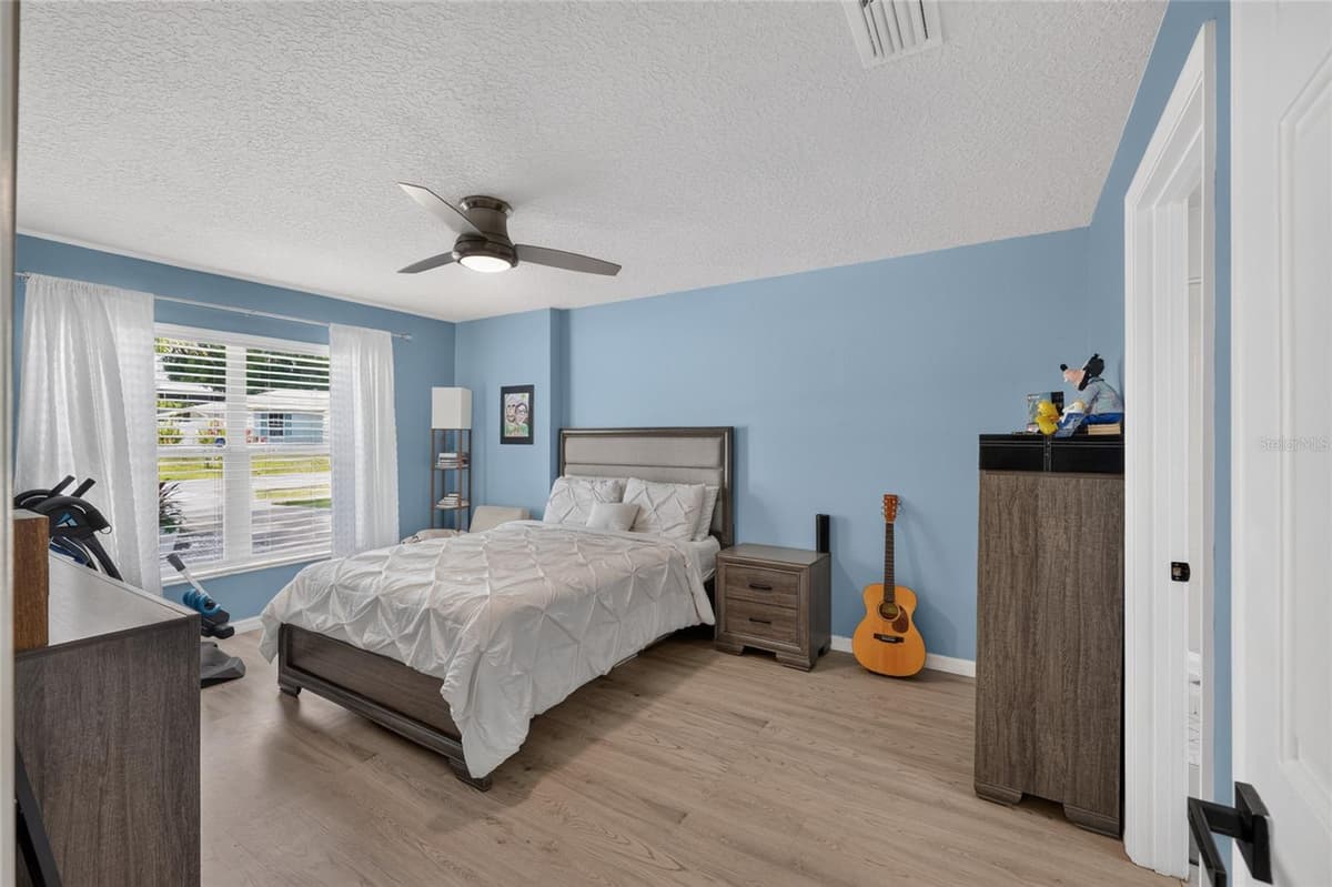 599 MAGNOLIA RIDGE AVENUE — photo 17 of 45