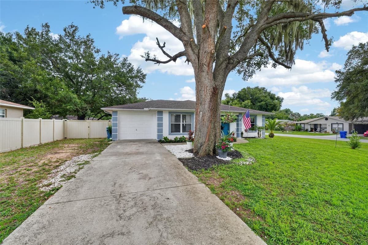 599 MAGNOLIA RIDGE AVENUE — photo 41 of 45