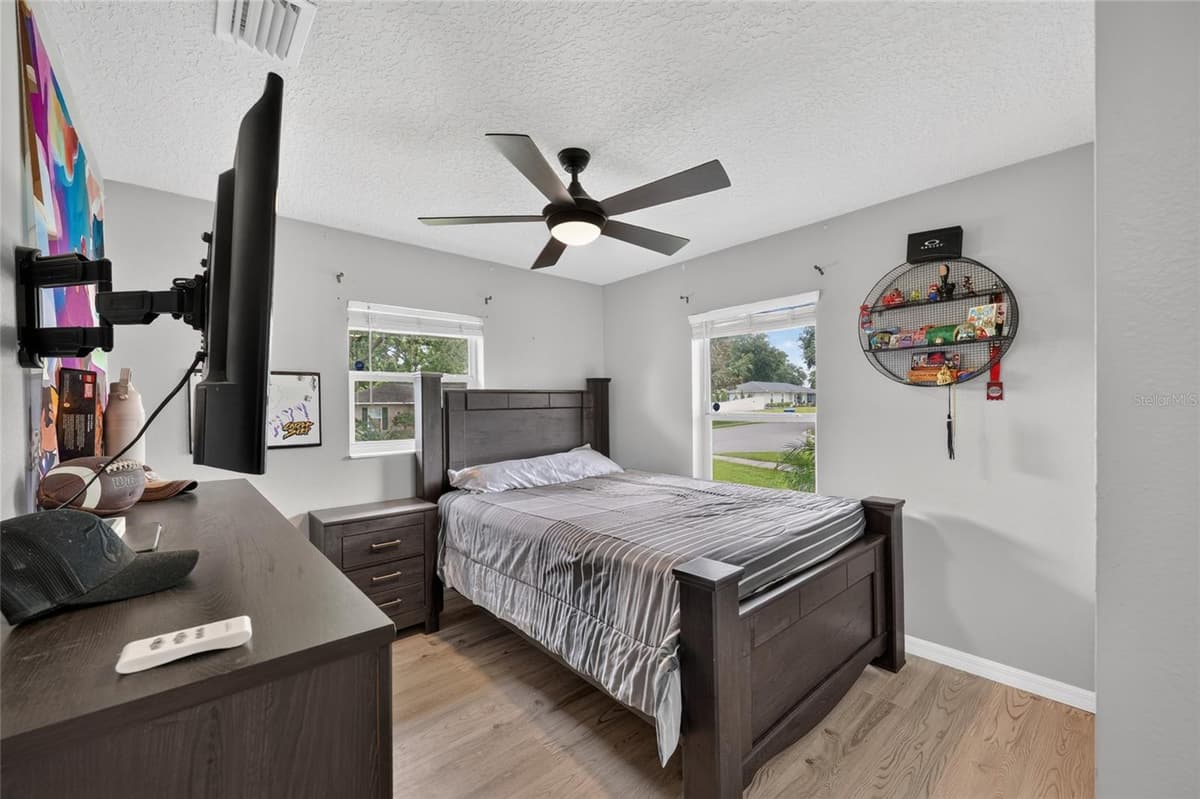 599 MAGNOLIA RIDGE AVENUE — photo 21 of 45