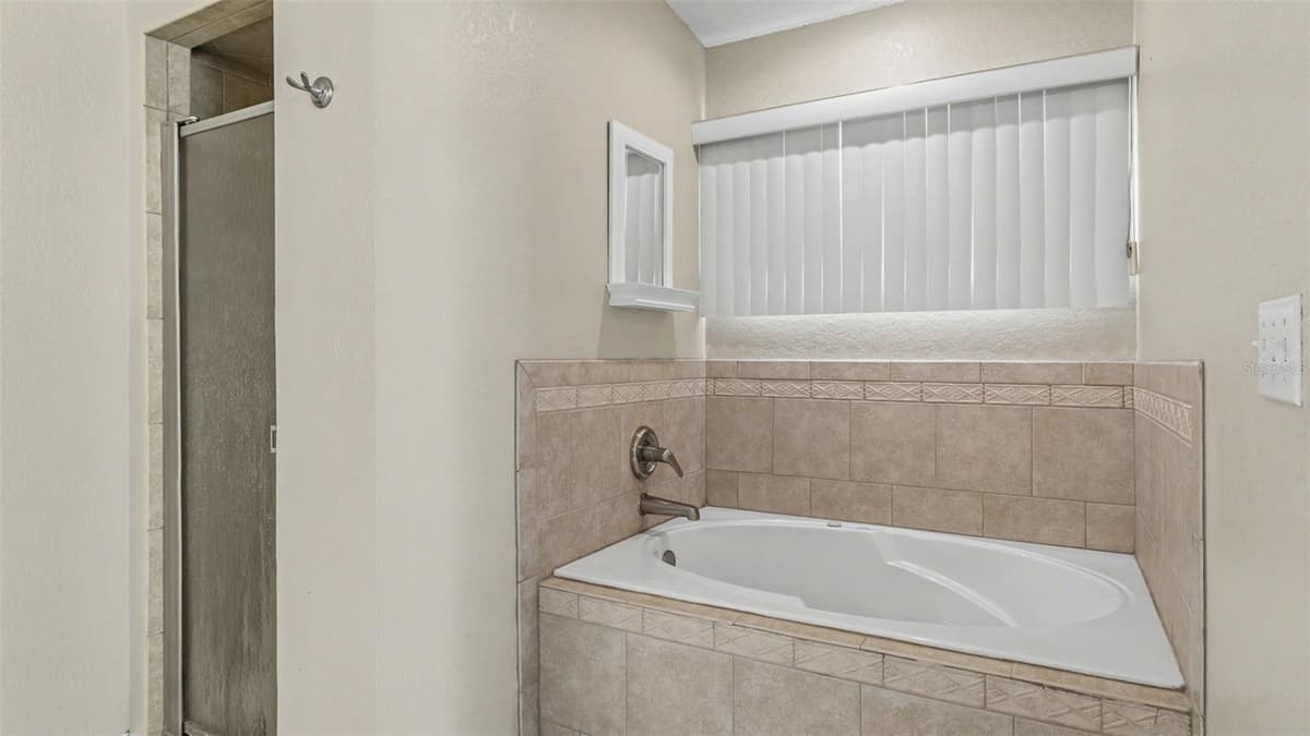 7493 BRIARBAY LOOP — photo 17 of 38