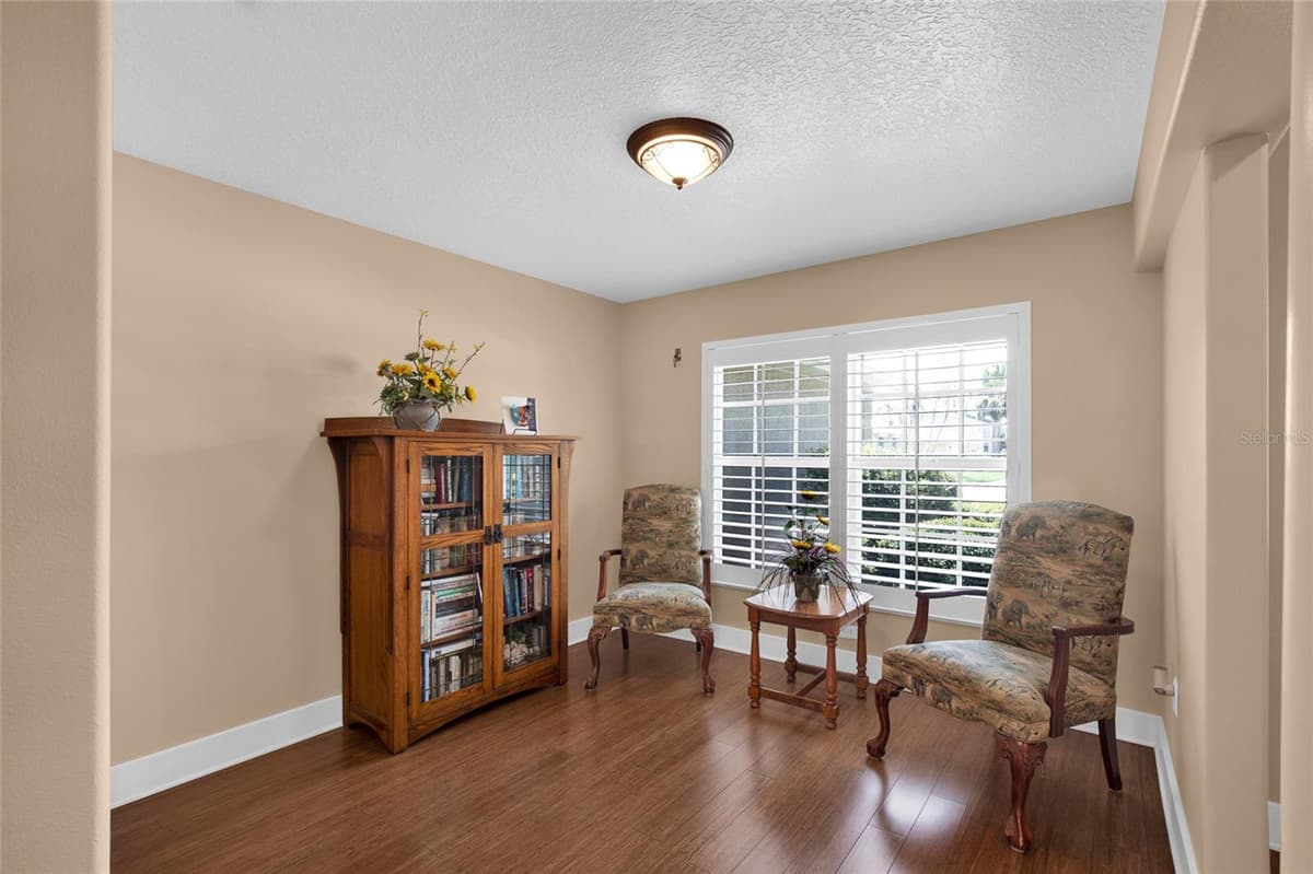 241 CORONA AVENUE — photo 37 of 49
