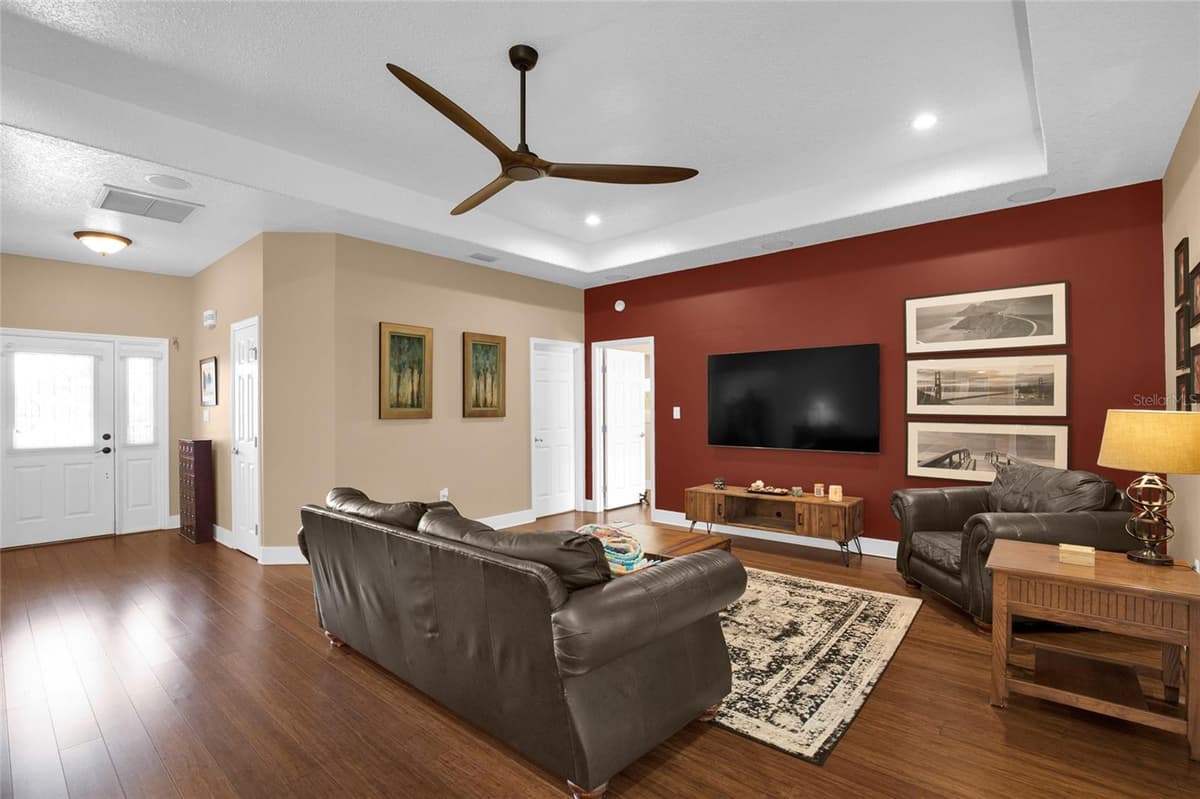 241 CORONA AVENUE — photo 8 of 49