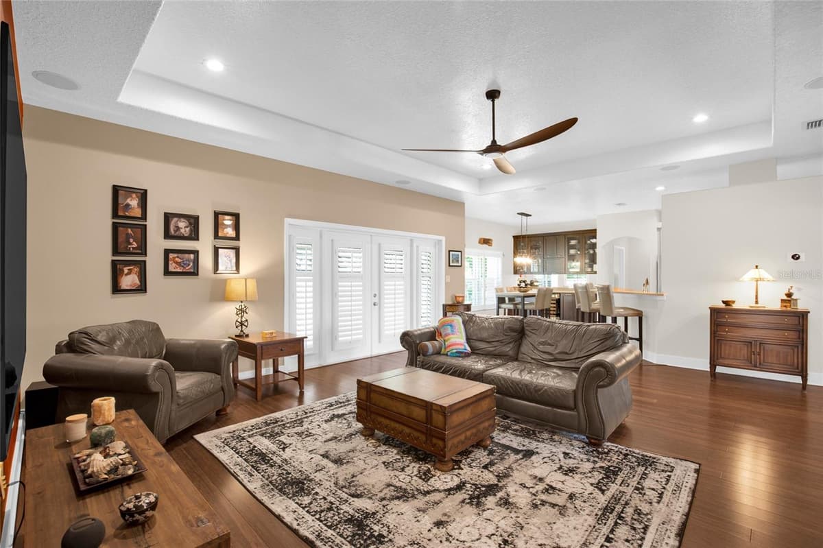 241 CORONA AVENUE — photo 7 of 49
