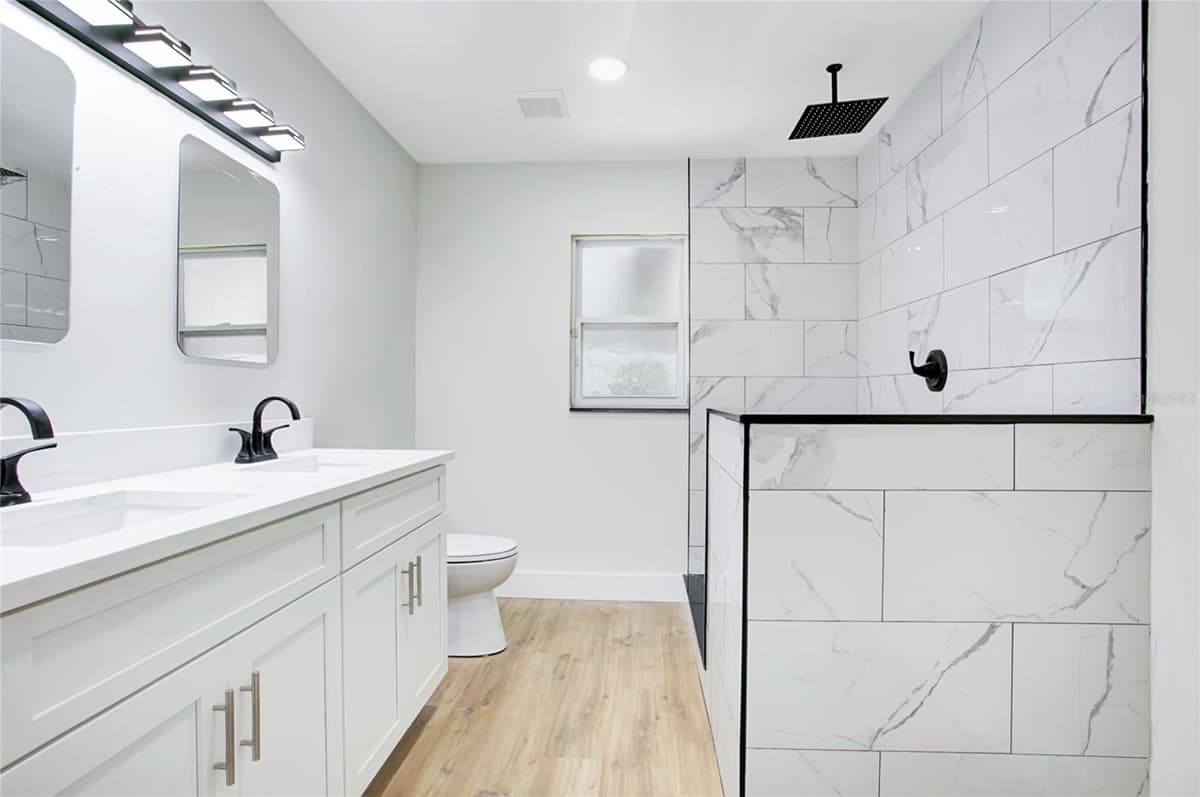 1221 FOREST CIRCLE — photo 13 of 21