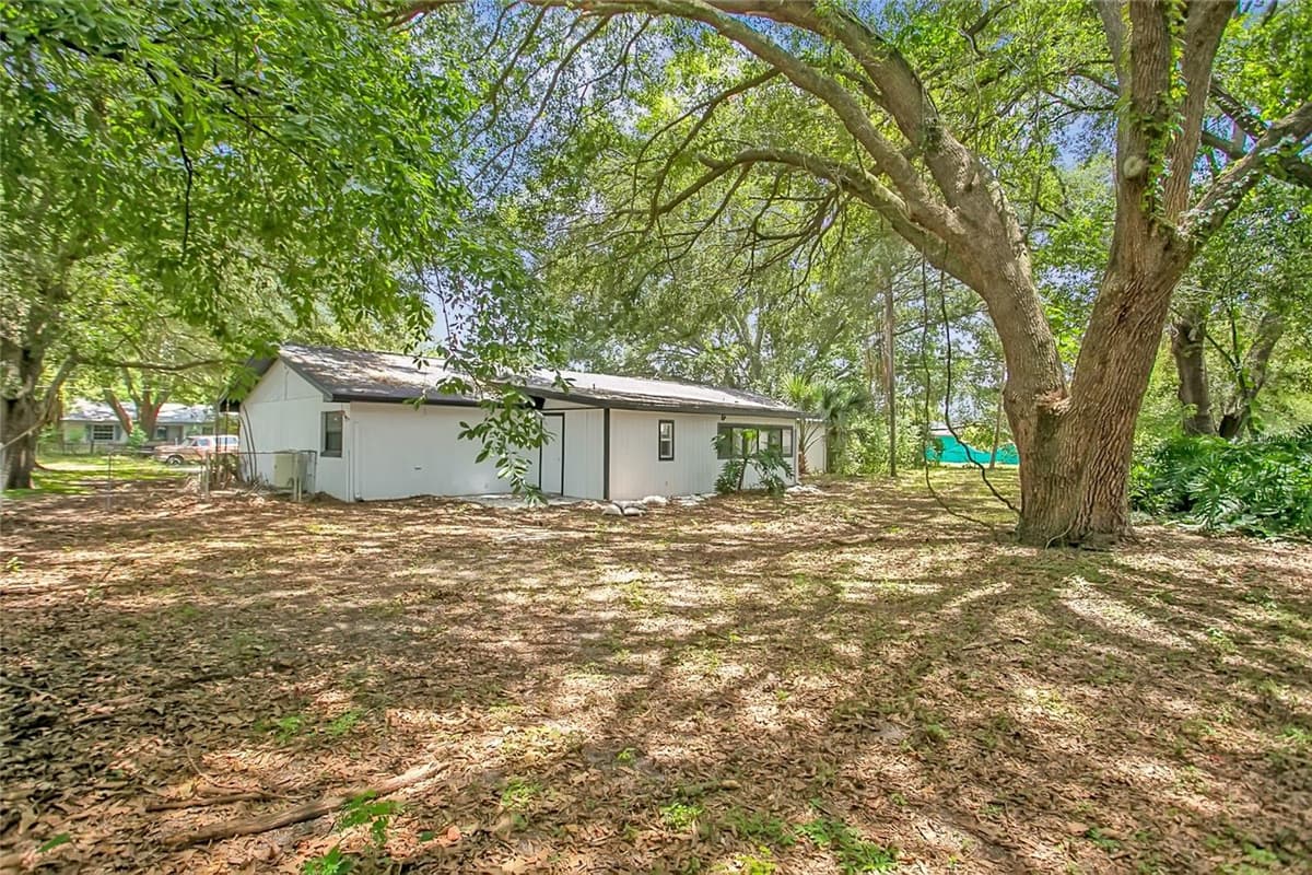 1221 FOREST CIRCLE — photo 21 of 21