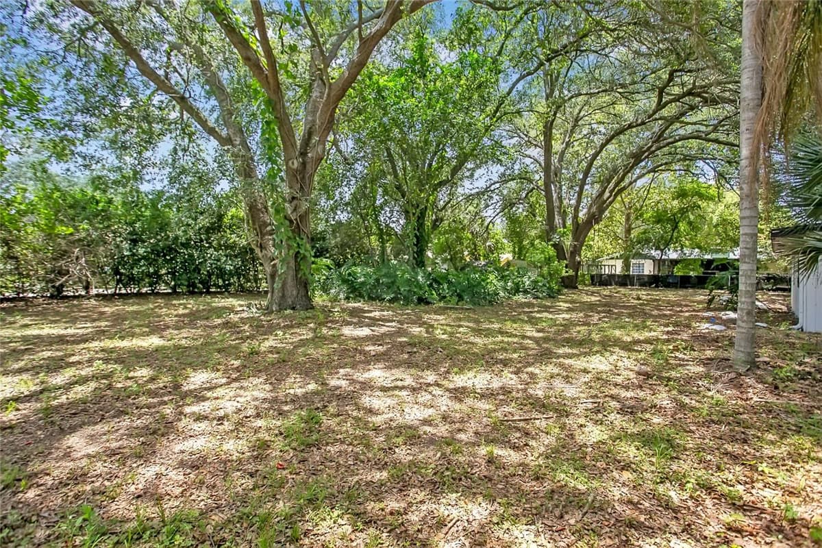 1221 FOREST CIRCLE — photo 20 of 21