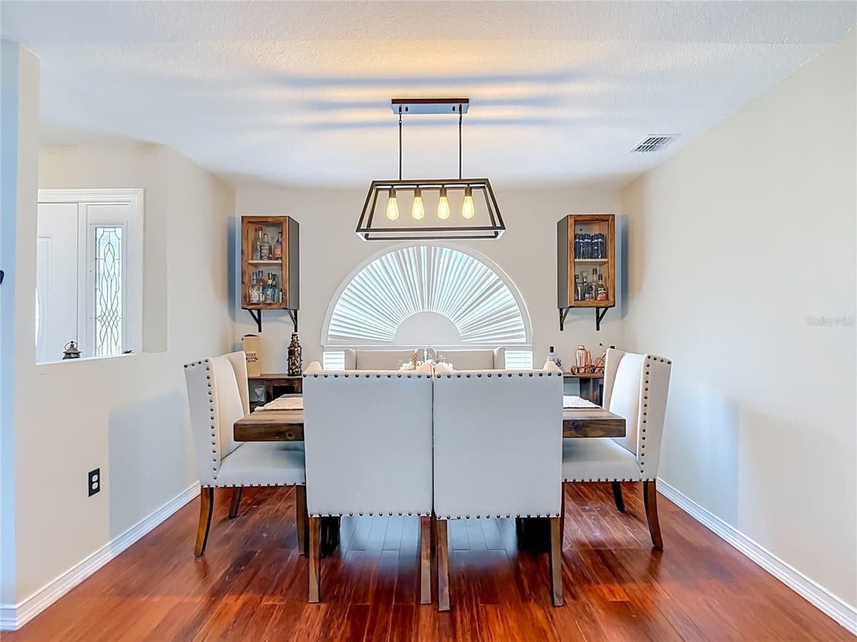 4539 MURCROSS LANE — photo 4 of 52