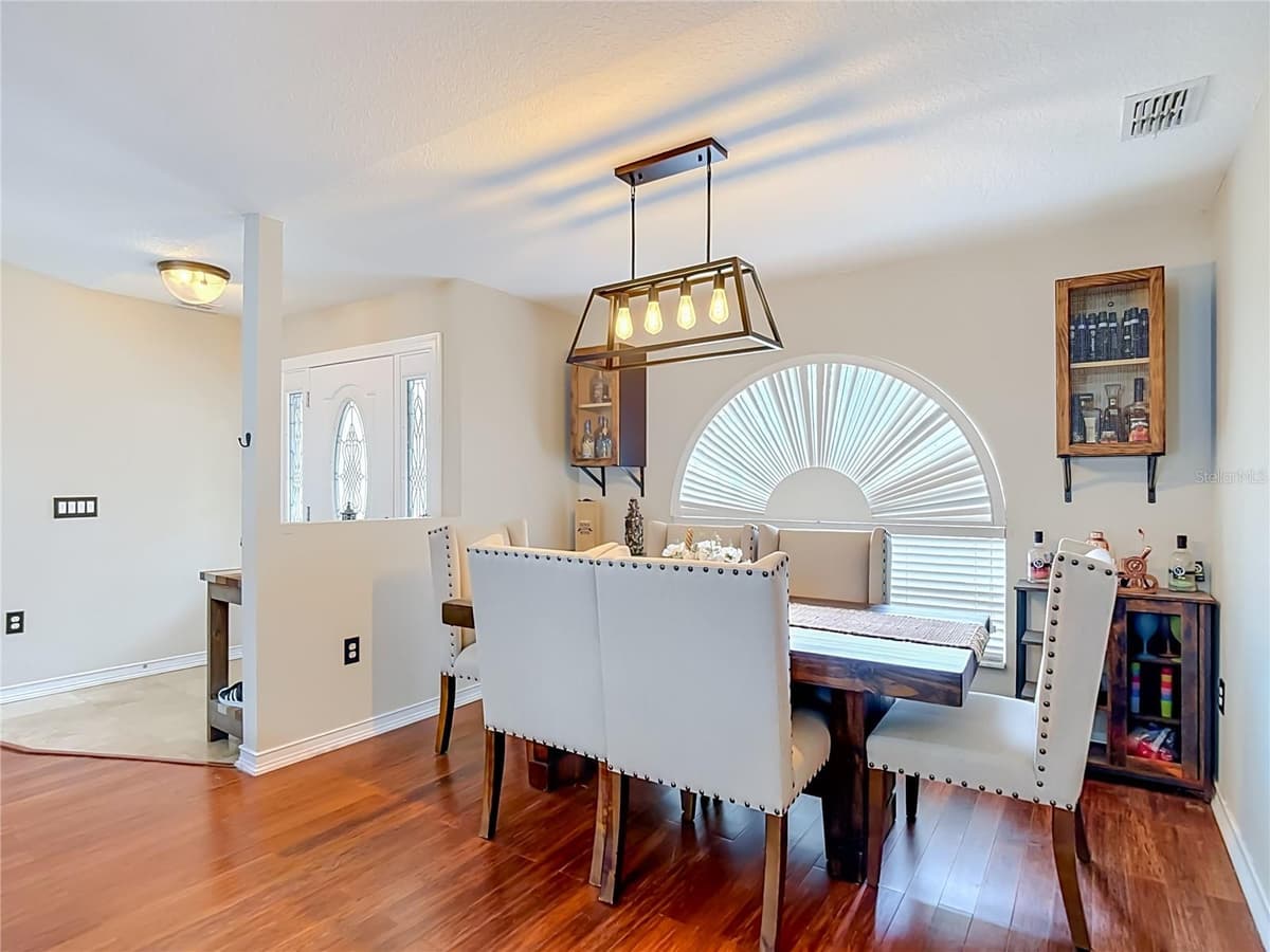4539 MURCROSS LANE — photo 3 of 52