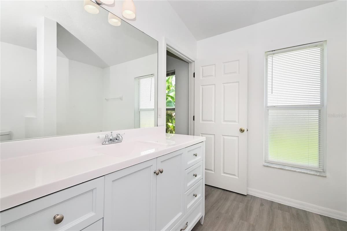 230 OAK BRANCH DRIVE — photo 19 of 31