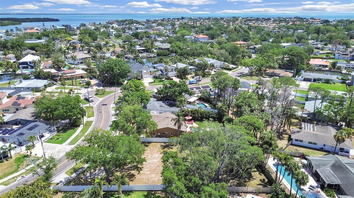 5438 BAYOU GRANDE BOULEVARD — photo 19 of 25