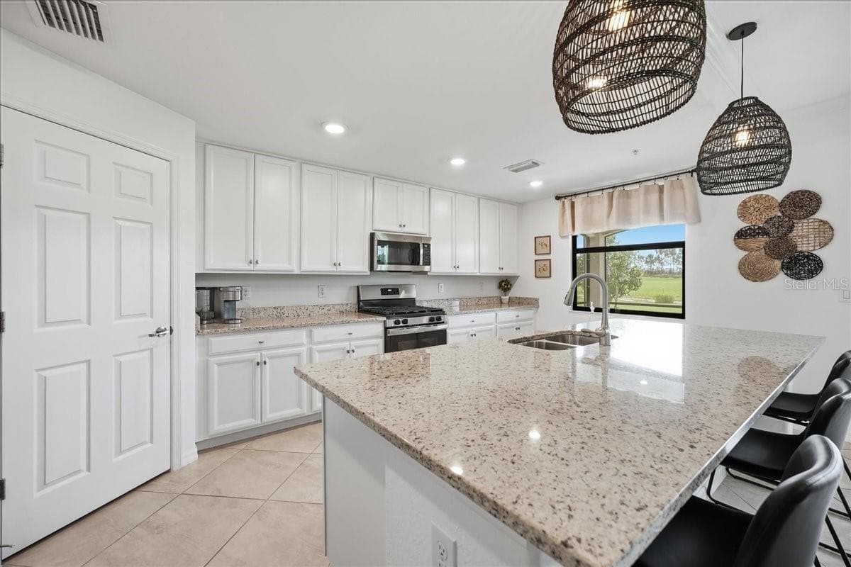 6055 WORSHAM LANE — photo 17 of 77