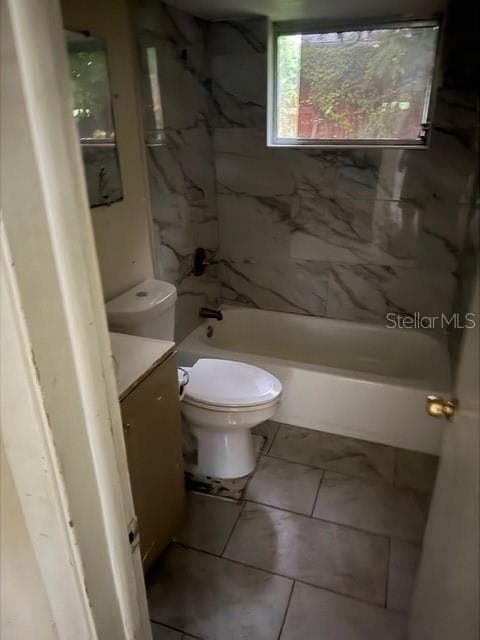 3331 CLYDESDALE DRIVE — photo 2 of 5