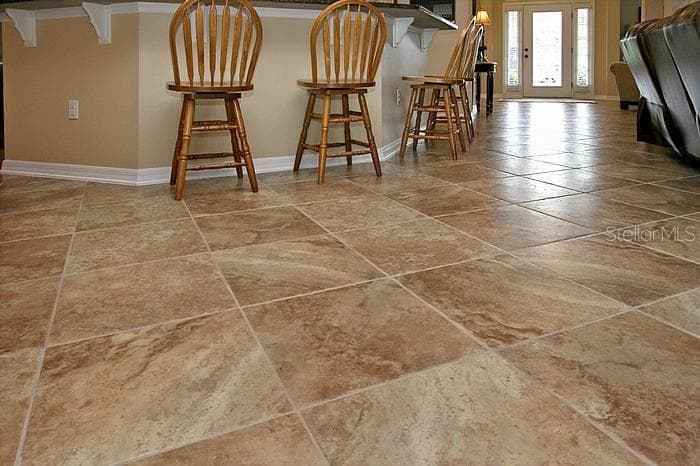 1195 LATTIMORE DRIVE — photo 5 of 37