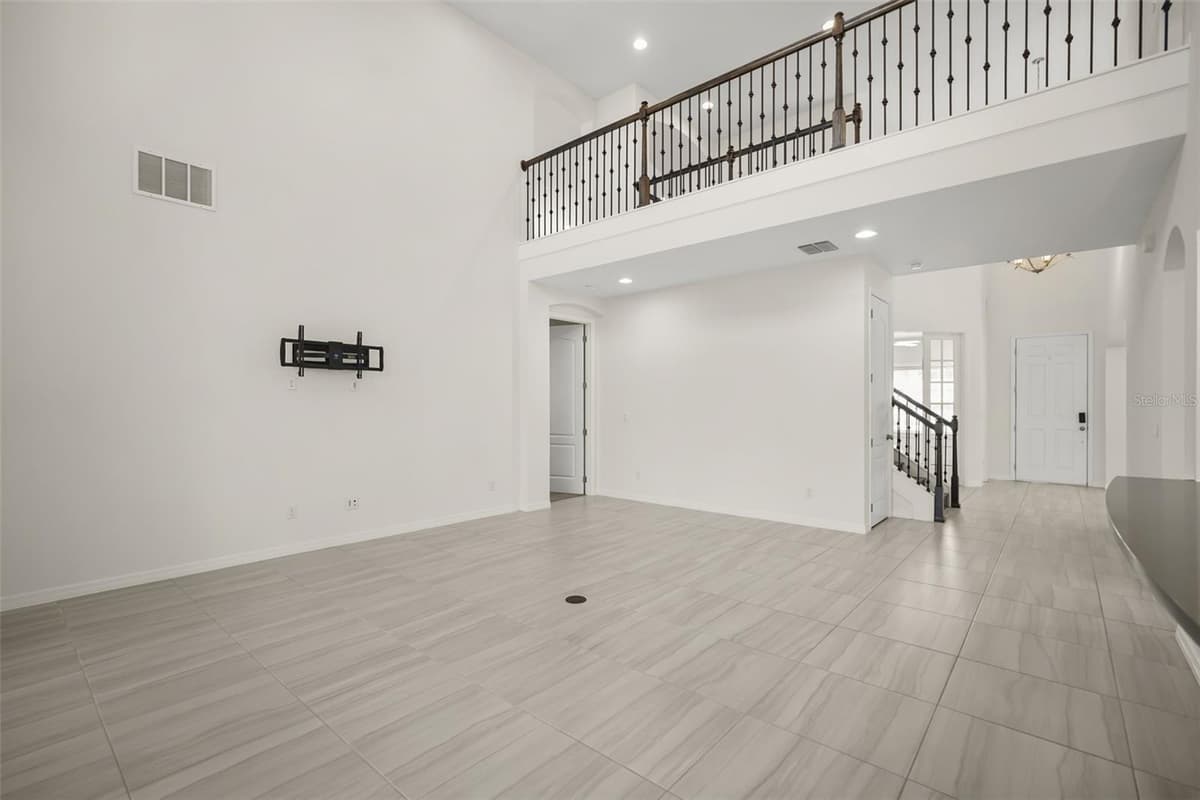7389 JOHN HANCOCK DRIVE — photo 9 of 43