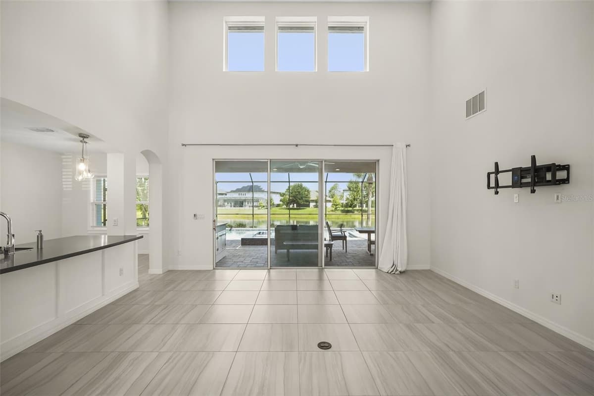 7389 JOHN HANCOCK DRIVE — photo 6 of 43