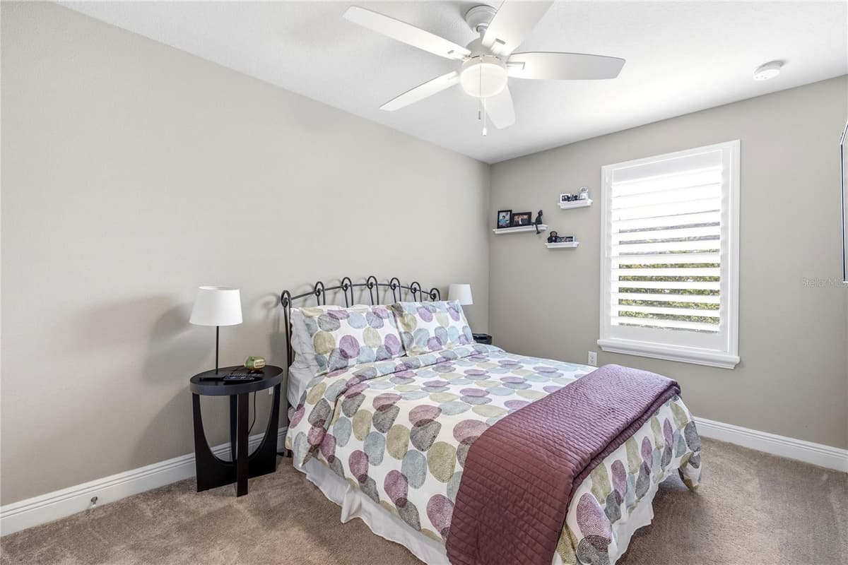 18892 ULMUS STREET — photo 15 of 34