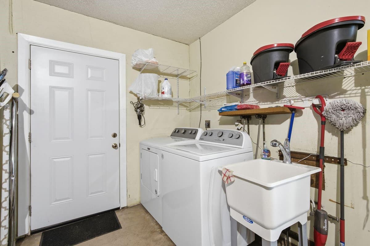 3047 CASCADE DRIVE — photo 31 of 51