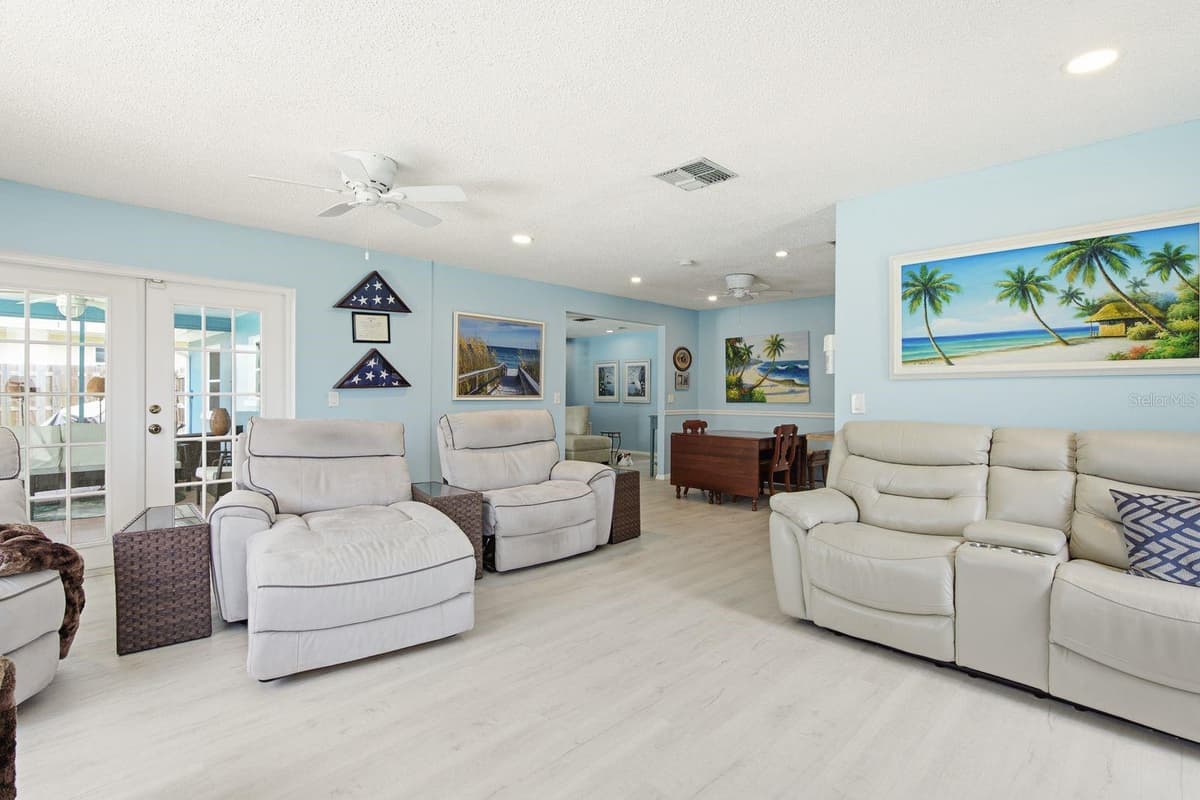 3047 CASCADE DRIVE — photo 19 of 51