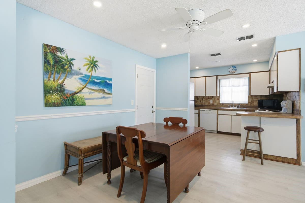 3047 CASCADE DRIVE — photo 12 of 51