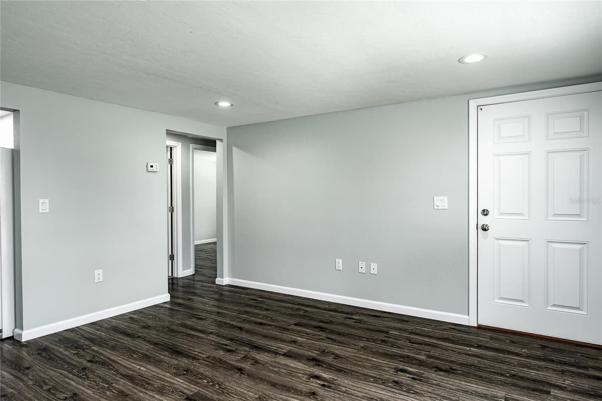 3504 38TH STREET — photo 10 of 24