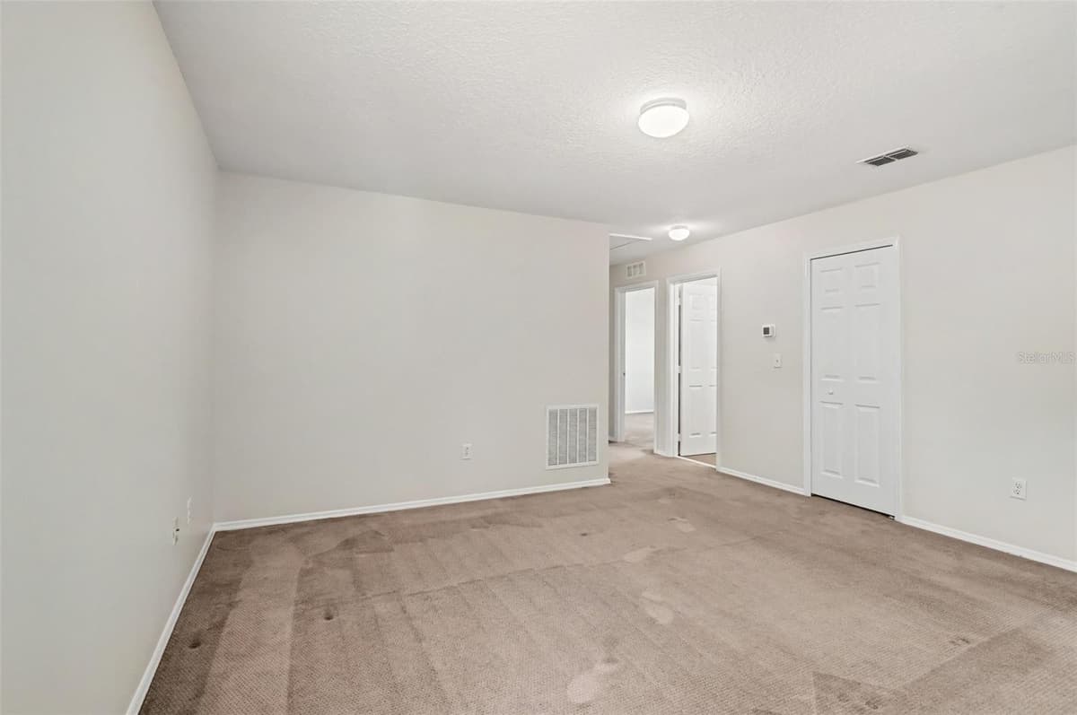 65 PERGOLA PLACE — photo 16 of 27