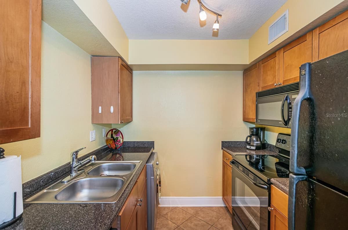 5215 COQUINA KEY DRIVE — photo 16 of 31