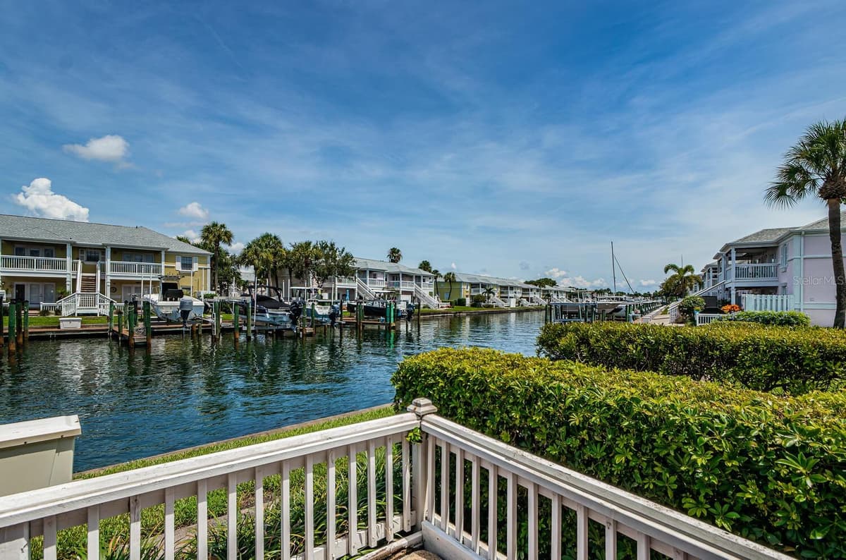 5215 COQUINA KEY DRIVE — photo 9 of 31