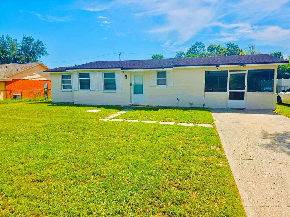1701 MONTECITO AVENUE — photo 1 of 10