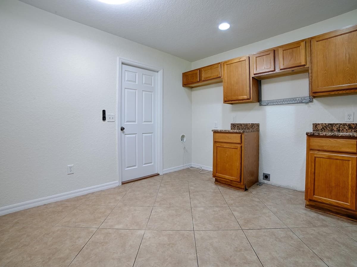 12319 52ND LOOP — photo 8 of 21