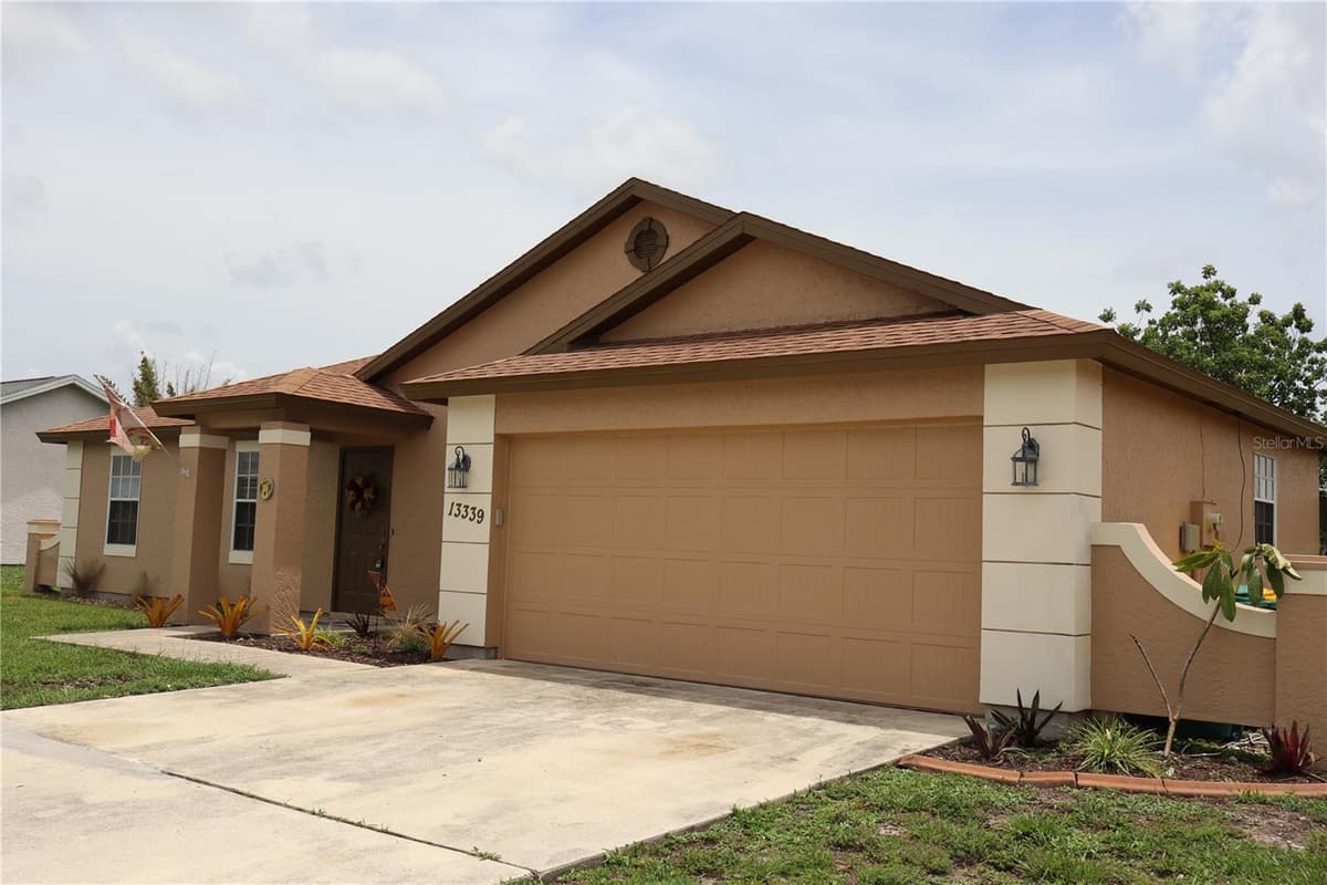 13339 COPPER AVENUE — photo 3 of 49