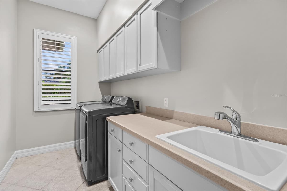 7808 DERBY CT — photo 38 of 71