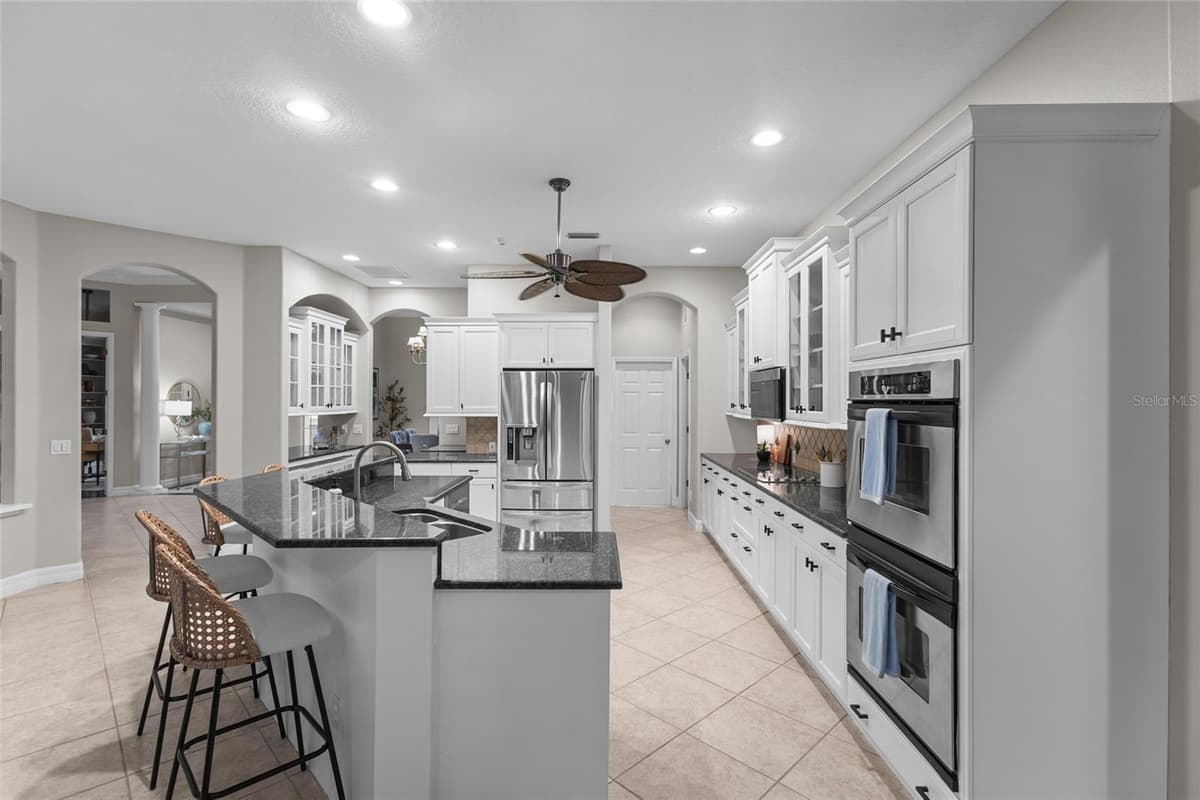 7808 DERBY CT — photo 16 of 71