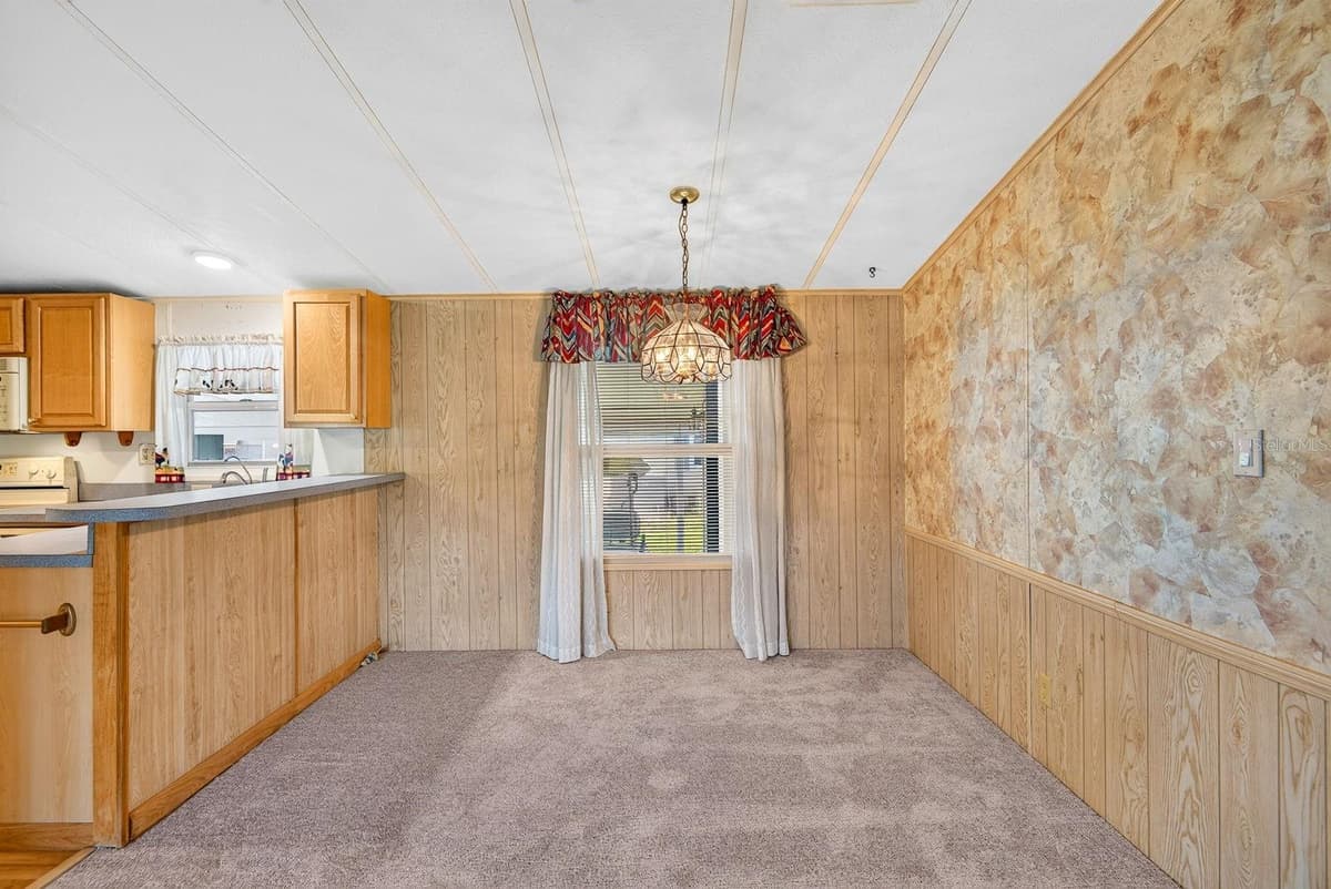 9107 34TH AVENUE — photo 37 of 49