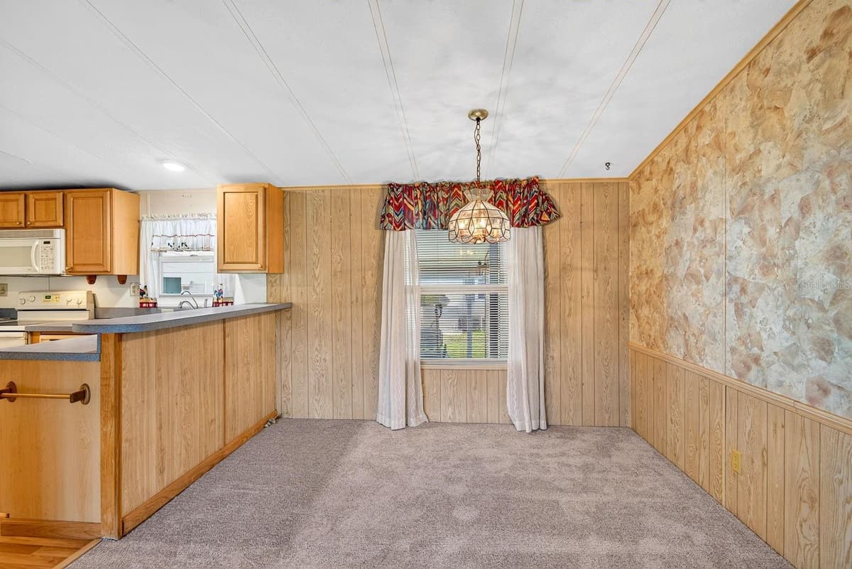 9107 34TH AVENUE — photo 39 of 49