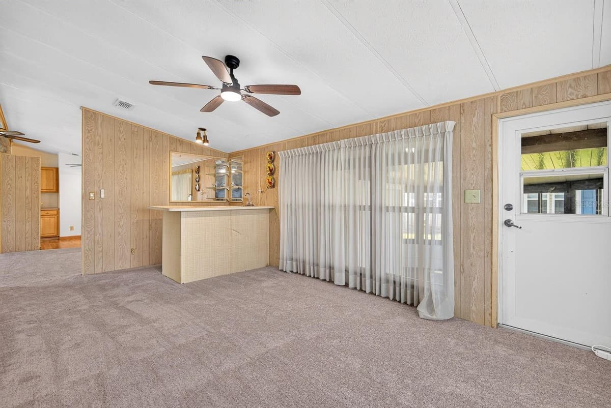 9107 34TH AVENUE — photo 34 of 49