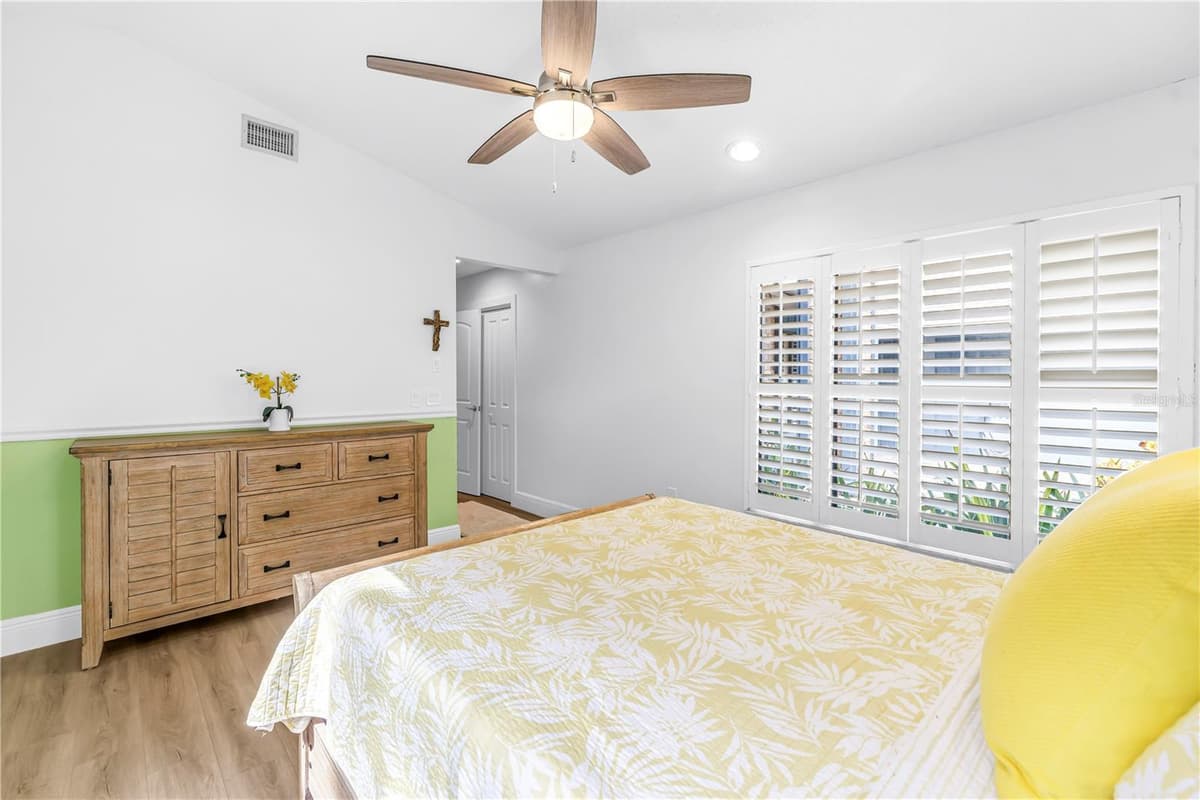 2837 SABER DRIVE — photo 34 of 93