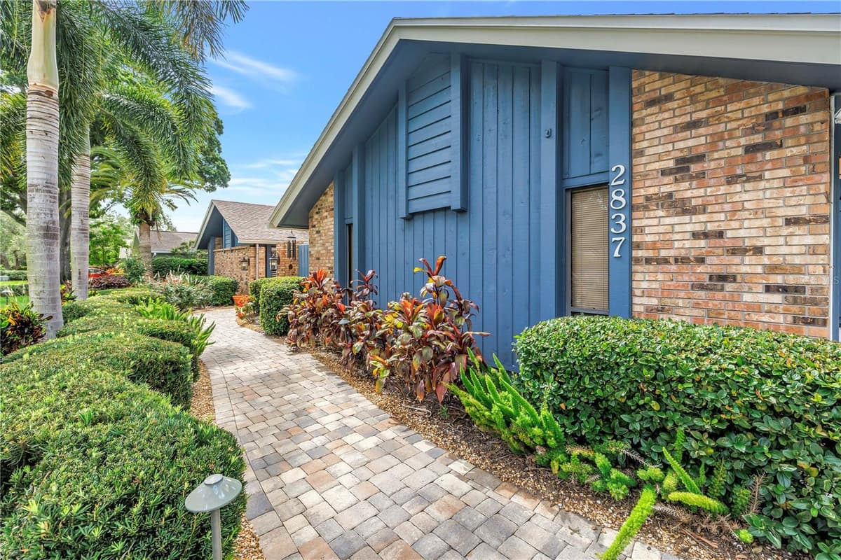 2837 SABER DRIVE — photo 4 of 93
