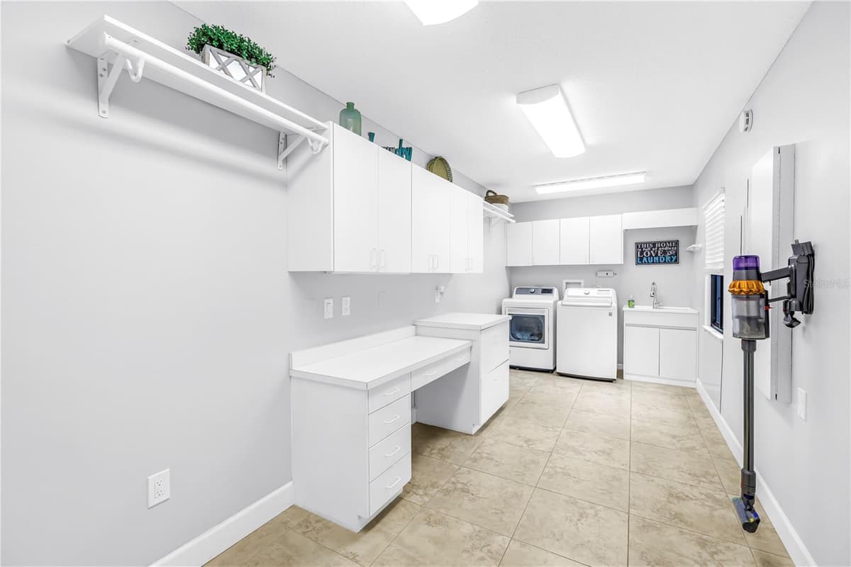 2837 SABER DRIVE — photo 39 of 93
